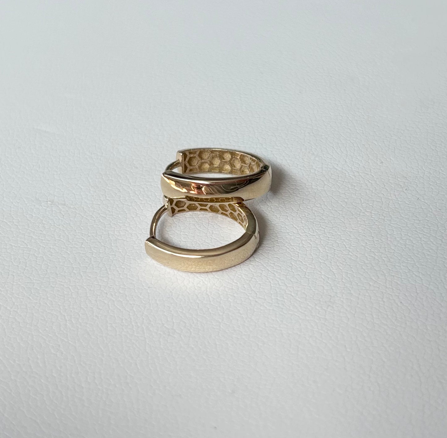 14KT GOLD Oval Mini Hoops